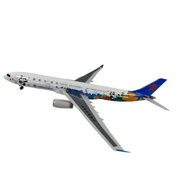Premium Large Scale Model Aircraft from China South - Decorative Airplane with Lights
