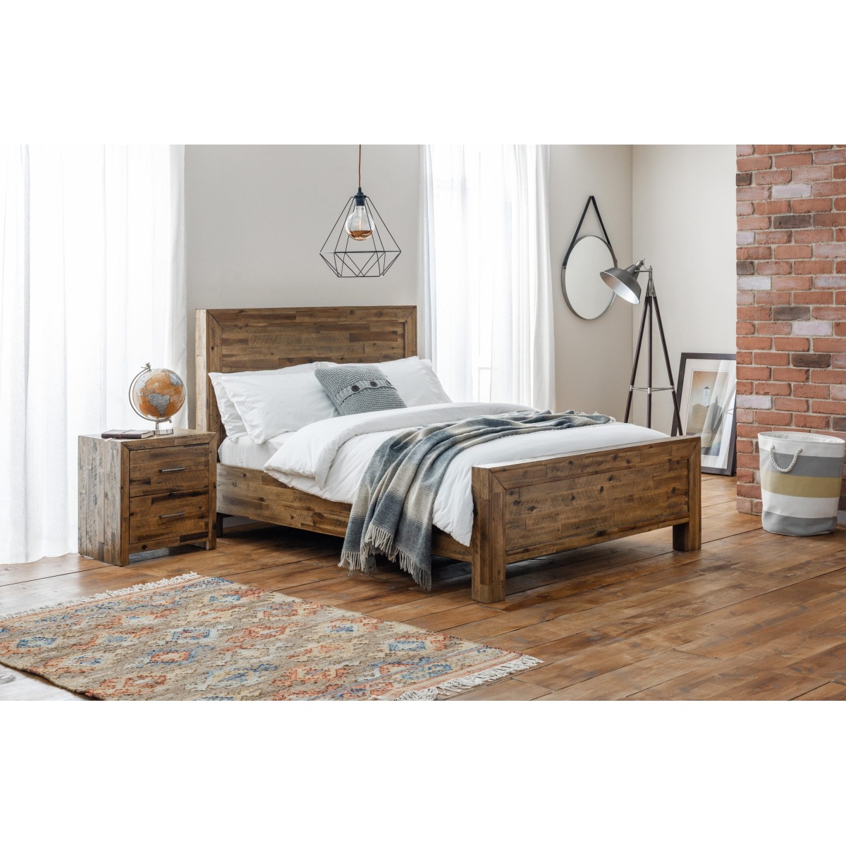 Compton 180Cm Bed Solid Acacia Oak Finish