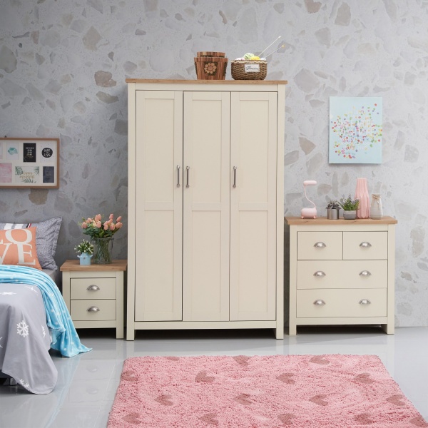 Cisnon Cream 3 Piece Set (3 Door Wardrobe