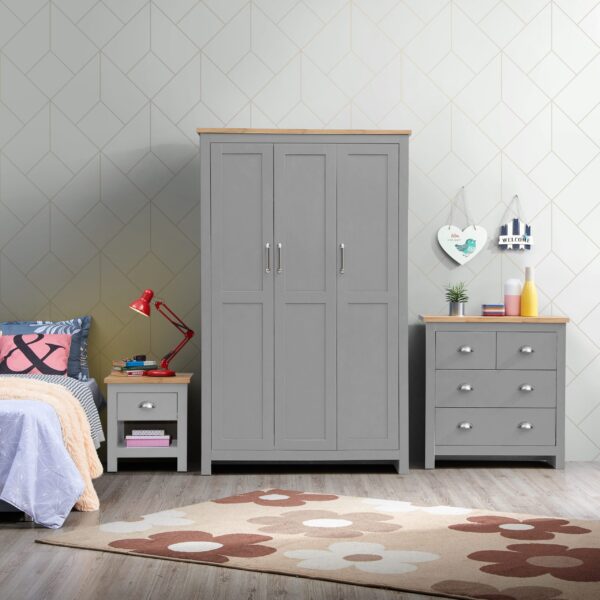 Cisnon Light Grey 3 Piece Set (3 Door Wardrobe