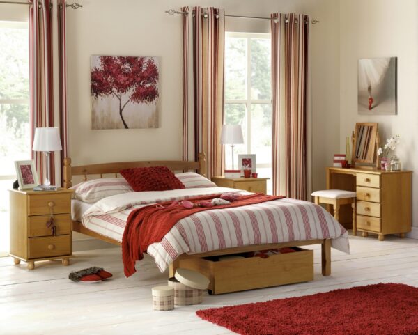 Flipwick Pine Bed 135Cm
